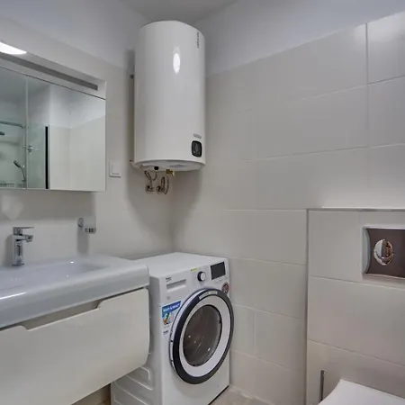 Toronto Cozy Near Unss And Nsa W Fast Wifi София